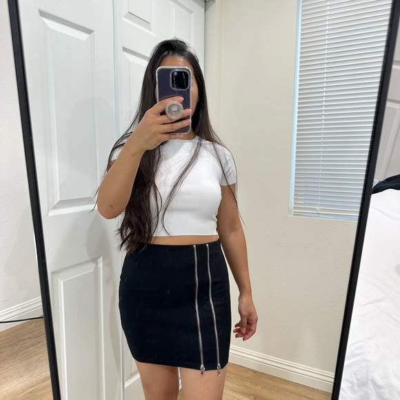 AQUA ZIP SLIT MINI SKIRT - Picture 2 of 6